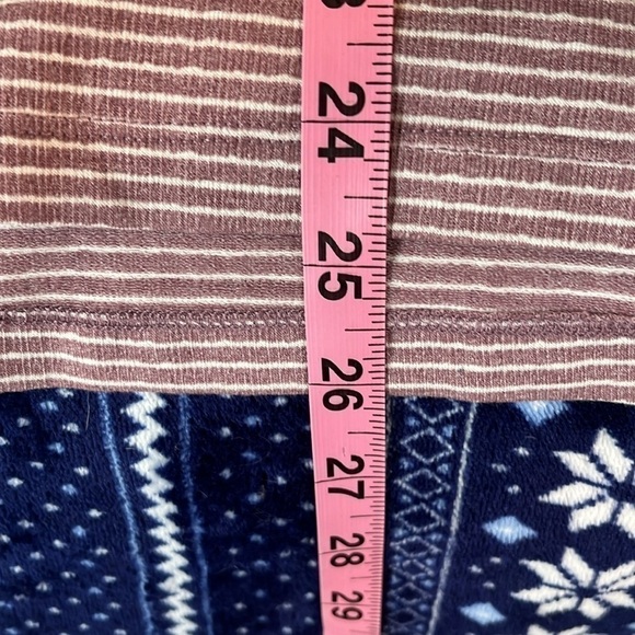 Hem & Thread Women’s Plum And Cream Sleeveless Tee Size Small NWT - Picture 7 of 9